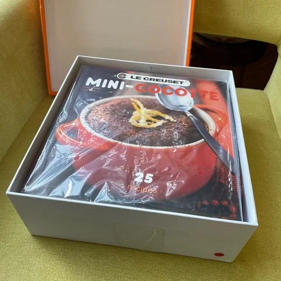 Le Creuset Stoneware Cherry Red Set of 4 Mini Cocottes with Recipe Book - Picture 4 of 15